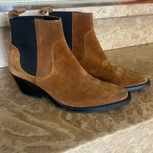Everlane Western Suede ankle Boot Size: 6